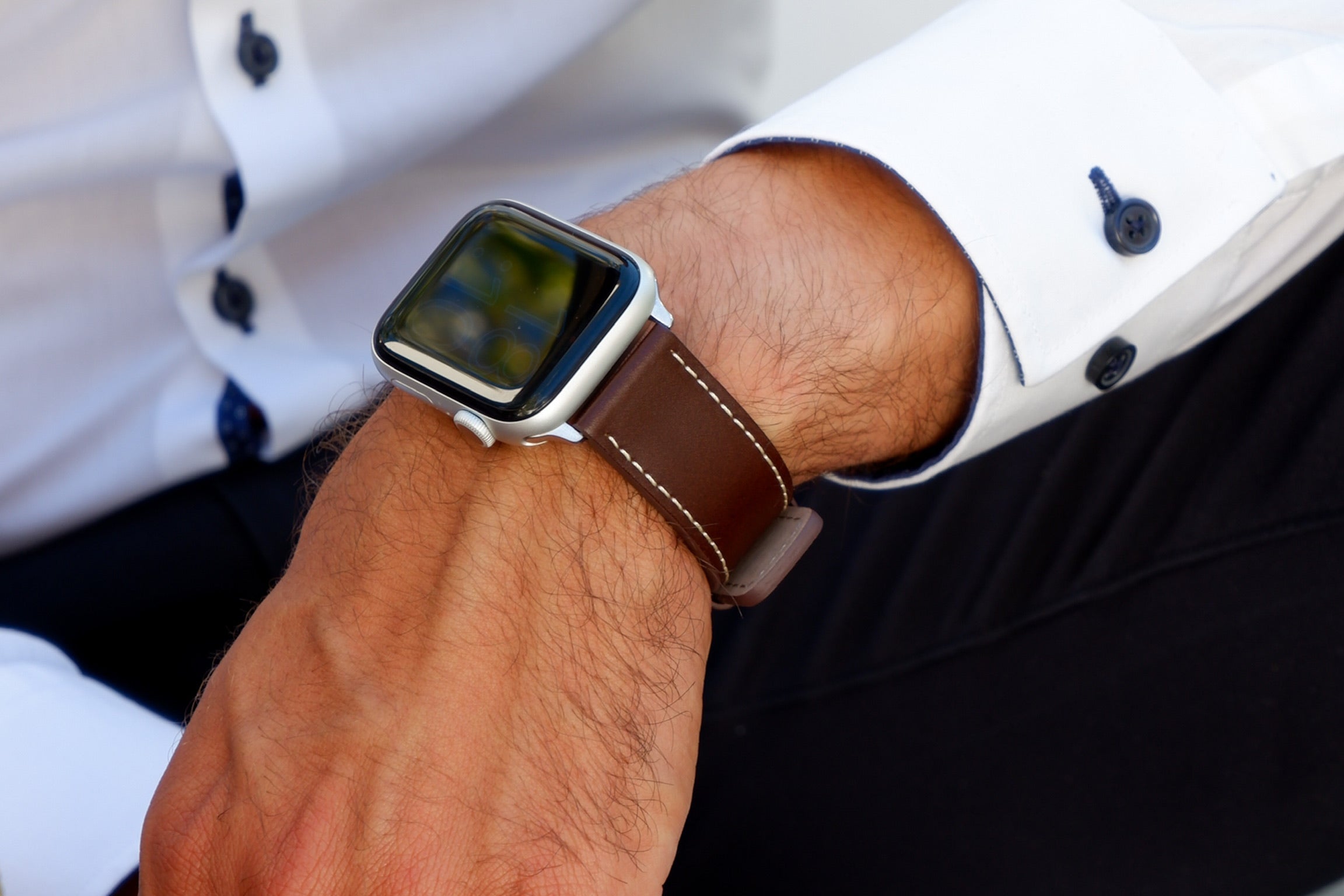 Wie trage ich Apple Watch mit einem Anzug?-Apple Watch Armband günstig kaufen