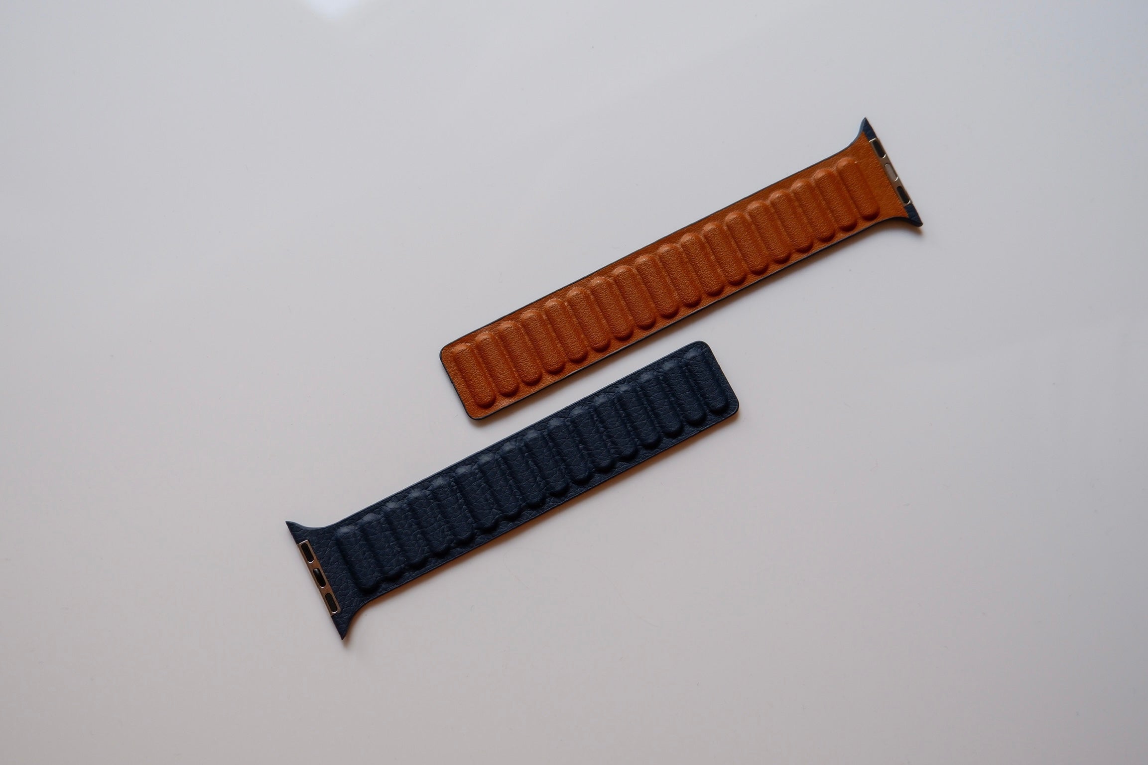 3 magnetische Armbänder, die Du auf jeden Fall brauchst.-Apple Watch Armband günstig kaufen