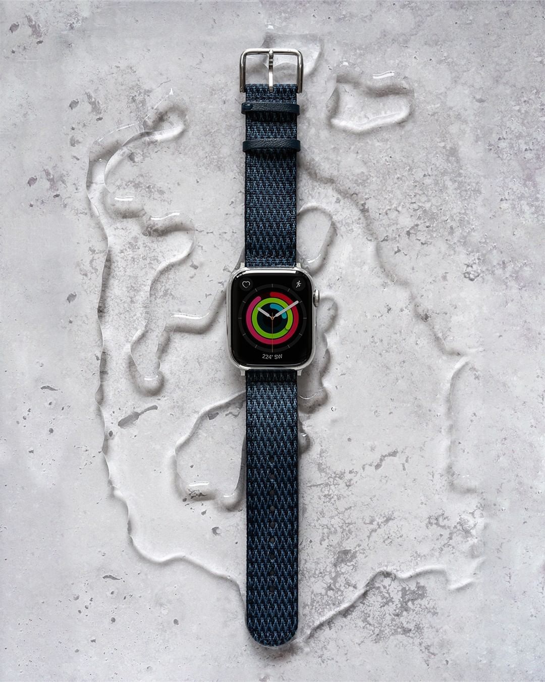 Ocean Waves Classic | Armband aus recyceltem Ozeanplastik für Apple Watch (Blau)-Apple Watch Armbänder kaufen